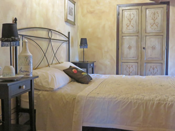 La Loggia Fiorita holiday villa rental accommodates up to 10 persons